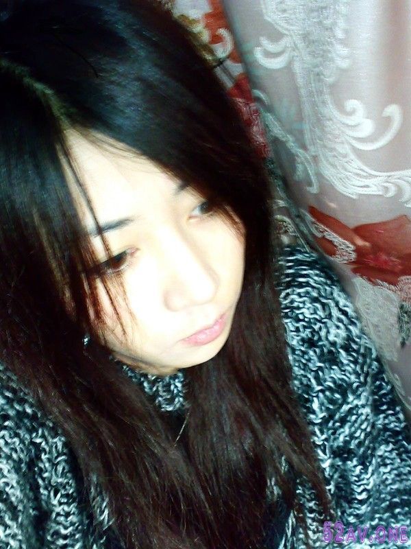 Moko Top Girl Yan Feng Jiao's KFC Family Big Bucket Leaked Nude Modeling Ph.jpg