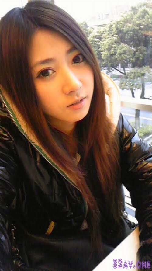 Moko Top Girl Yan Feng Jiao's KFC Family Big Bucket Leaked Nude Modeling Ph.jpg