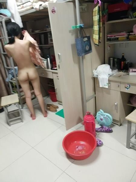 221338tarhz6sy11aay1ov.jpg