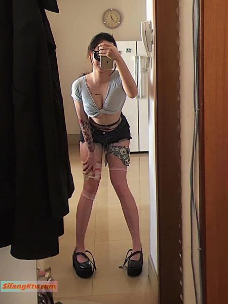 215134c1aio2uppe5iut0g.jpg