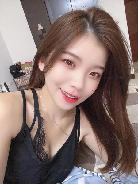 032328x518x7u1t8xt8gua.jpg