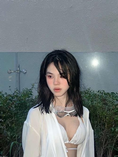 223452nzbwhctinwhlin1l.jpg