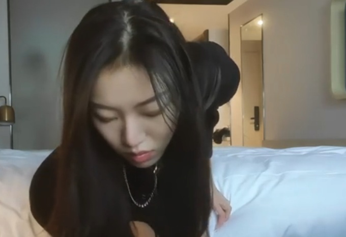 IU.jpg