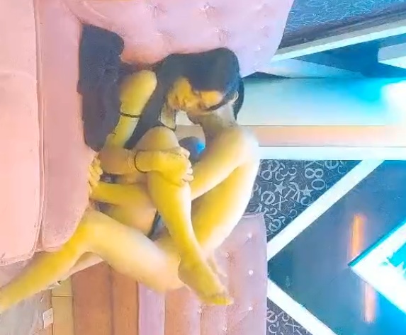 1Y.jpg