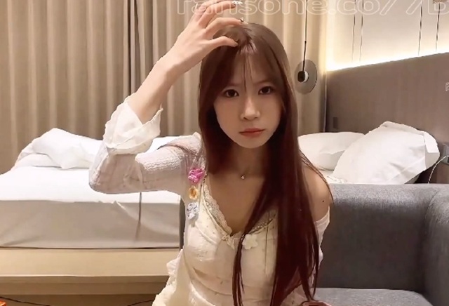 2Y.jpg