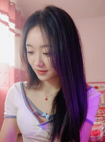 藝術系院花：失蹤人口回歸哈哈，我都一直在播啊，想我請我吃頓午飯，想我沒有帶見面禮，男人的嘴騙人的鬼