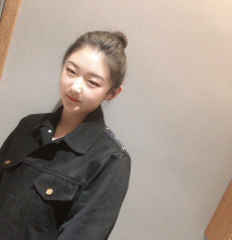 你好討厭，羞羞遮住臉。被男同學騙到酒店做愛