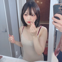 【豪華4發射】清純派地下偶像出道前。在這忙碌的出道期，夜晚舉行了聖誕派對。