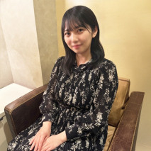 不能對男友說的秘密 . 除了陌生男人的陰莖無法滿足的變態女子。 被剛毛男粗暴地多次內射，腦袋一片空白