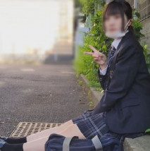 小小的普通女孩。 因為禁止打工所以開始了中出。 月經沒來了...