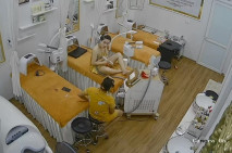 稀有黑客破解美容院-攝像頭偷看女顧客脫光衣服刮陰毛保養