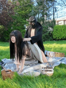 推特極品阿黑顏母狗「Pupu噗噗」《小姐森林野餐篇》棒棒自慰到一半，突然出現神秘男子，強行交配瘋狂打樁，強制高潮