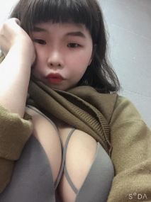 大波妹喜歡插深一點