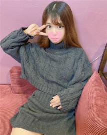 心地善良的現役女學生在攝影機前再次打工。