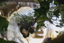 情趣酒店高清偷拍 高顏值美女穿上性感情趣男友挑逗斯文男友做愛