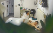 流出樂橙酒店稀有綠葉房高清偷拍 新婚夫妻穿著婚紗和中式旗袍做愛