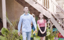 漂亮的富家小妞買房子竟然還讓銷售人員肉棒插入自己的逼穴，這樣的美事好羡慕啊送錢送逼送業績