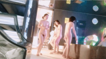 澡堂子內部員工偷拍來了一大群美女少婦洗澡泡湯