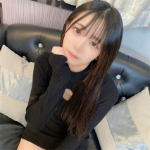 在御茶之水藝能公司所屬的優愛最後的作品！與攝影師一起拍攝，並在無辜天使的陰道內中出！