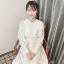 【奇蹟的4發射】 著名模特白皙苗條的美裸體。 只有被選中的人才能品嘗到的極品小穴大量射精。