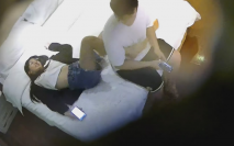 新流出酒店高清偷拍 仗著有幾分姿色美女開始作妖踢男朋友被直接拖過去撲倒各種姿勢抽插