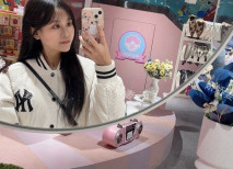 淫蕩嬌妻找單男操她