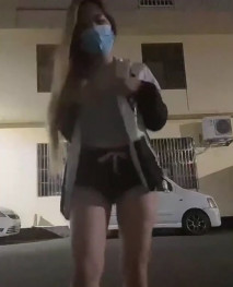 哥哥，要舔我的奶子嗎