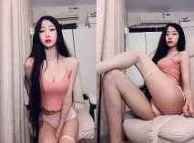 【極品女神白虎尤物】超靚露臉 最強網紅女神『八月未央』最新露臉誘惑 跳蛋振奶雙道具插逼流白漿