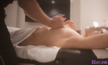 女性私密養生會所 推油少年給朋友介紹新來的氣質富姐推油提供特殊性服務罕見露臉