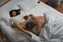 酒店公寓新流出 這男的明顯不行 又菜又愛玩 主動去撩 結果又不行 又一個嘴強王者