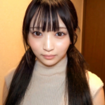 【無】擁有極致偶像臉蛋的美女！可愛與性感並存！長舌尖上的情色口交，深喉，淚眼婆娑的仰視姿勢也很棒！窺陰器觀察、吞精、中出