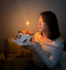 顏值良家少婦家居啪啪，舔屌舔的真溫柔啊，好喜歡這樣的大姐姐，陰蒂好肥美，愛了愛了！