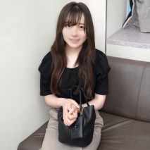 露臉 素人來拍片！ 除了男朋友以外沒有什麼經驗！說話溫柔，讓人想擁抱的手機銷售員春醬（22歲）