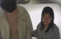 酒店偷拍:平乳學妹吃了跳跳糖口射男友含著精液要親嘴