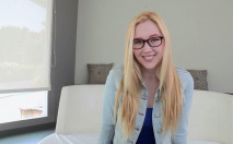 御姐的豐腴肉體太適合做愛了 脫光光極品渾圓翹臀啪啪坐在雞巴上起伏套弄揉捏奶子哦哦爽叫盡情碰撞