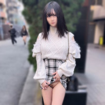 鬼畜【露臉】調教初心的19歲，獻給傳奇人物雷傑德次郎先生。 子宮被粗暴地插入，精液深深地射入她陰道，這注定將成為她人生中一段黑暗的篇章。