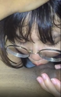 越南高中女生穿著制服幫我吹4v 完整