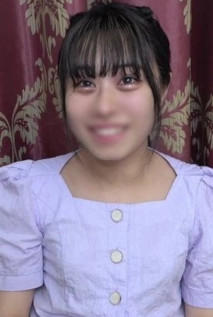 擁有天使般微笑開朗天真的高中生詩織，被調教成性愛奔放的女孩......