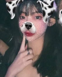 女大學生愛自拍