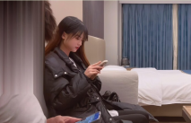 3000塊一炮，00後四川小美女，蜂腰翹臀真年輕，花式爆操佳人癱軟在床，爽歪歪