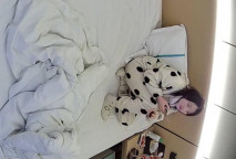 新流出酒店偷拍 腰細腿長粉雕玉琢女友上位騎乘姿勢超級風騷