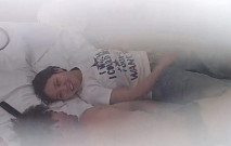 八月最新流出酒店偷拍 提前返校的學生情侶悶騷反差學妹和早泄男朋友 妹子性欲沒有被滿足摸著雞巴睡