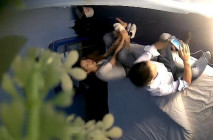 偷拍兩個愛玩麻將的情侶一邊打手機麻將一邊操