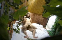 十一月最新流出精品酒店森林綠葉房高清偷拍-兩對男女開房各種姿勢啪啪