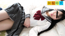 制服時代 ~ 一個穿著制服的漂亮女孩喜歡大叔，直視著鏡頭做愛