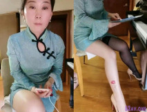 高貴氣質【鋼琴老師有有】，騷逼熟女，穿絲襪呻吟誘惑小年輕，這麼騷誰忍得住，越熟越有味道！