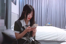 約個不太敬業的小妹，口活還不錯，從後入爽歪歪