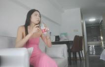 探花山雞哥湖南出差酒店 1800約了一個170大長腿模特兼職妹子幹的時間長說逼疼回去要休息了