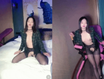 重磅推薦【情趣人體模特】酒店情趣房，短髮00後平面模特私拍，調情口交啪啪，尤物女神羡煞粉絲們，刺激~！擼管佳作