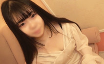 【黑髮×童顏】在中目黑的立飲吧遇到的150cm小隻馬美少女♡盡情享受她那120分擁抱後被中出的柔軟身體！